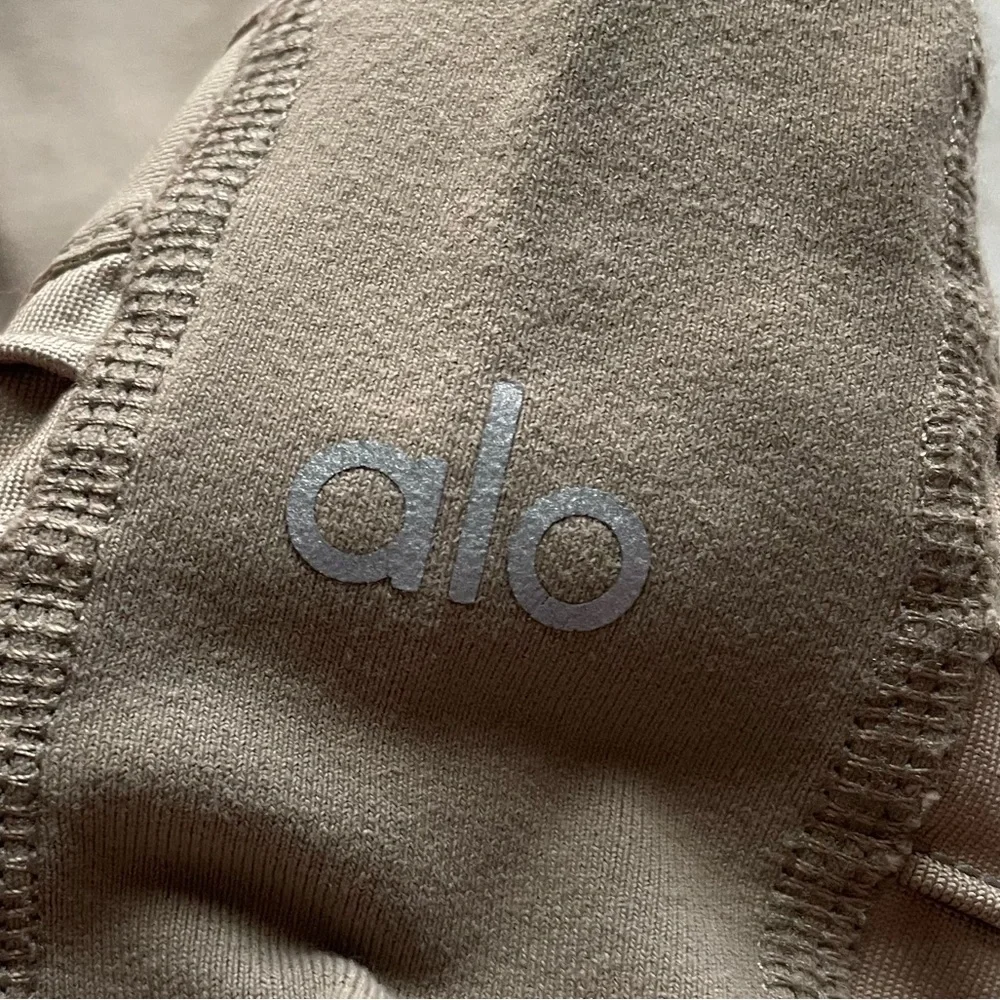 Alo Yoga High Rise Taupe Moto Leggings XS Neutral Gym Athleisure Pilates Errands